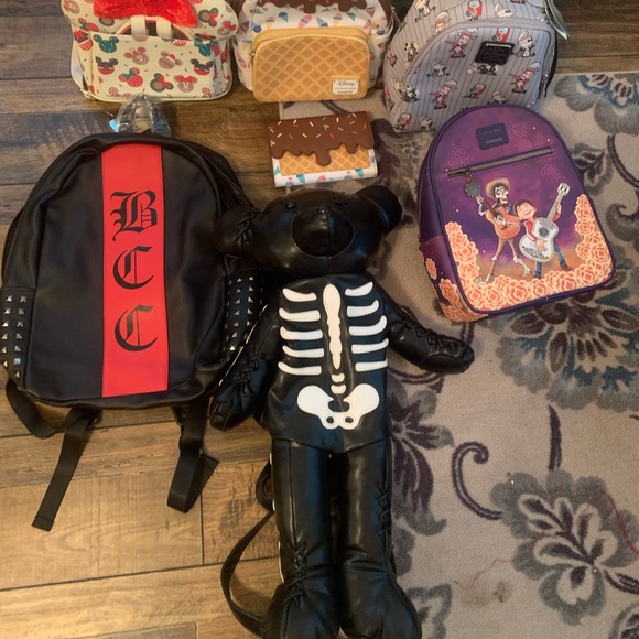 Backpack and bag destash - Picture 2 of 2